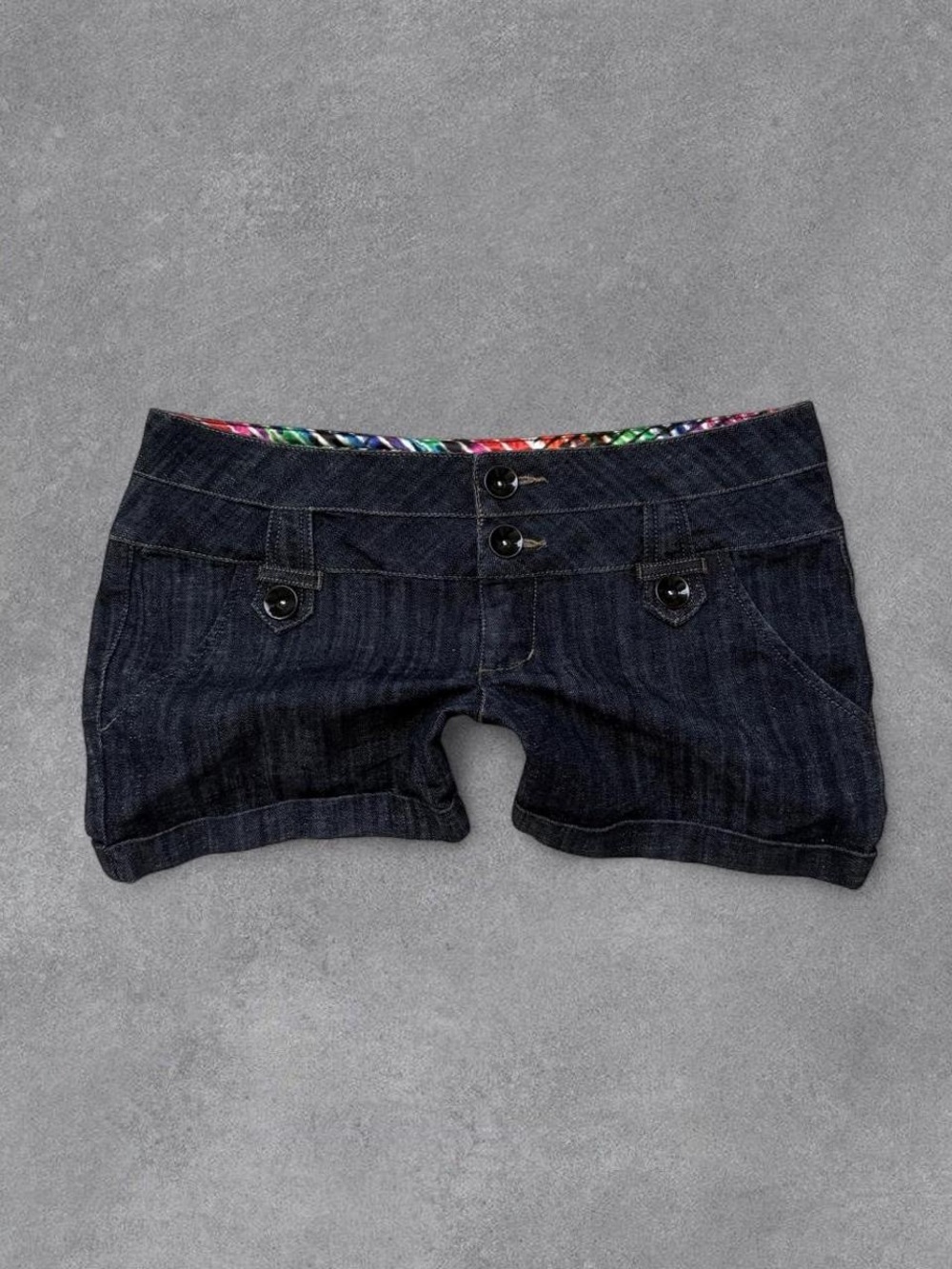 Early 2000s dark wash Copperkey low rise dark indigo denim shorts